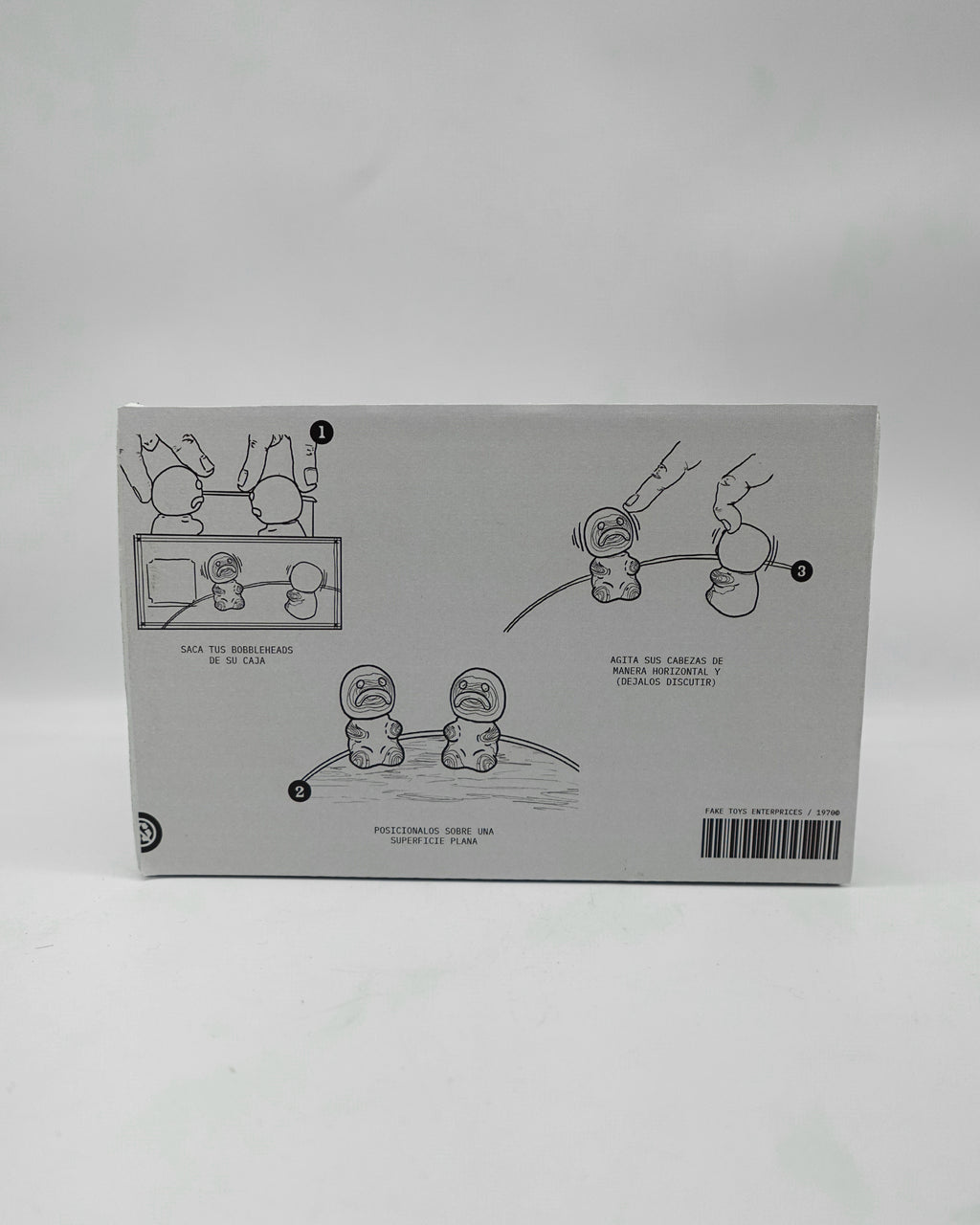 BOBBLEHEADS  /  DISCUSIÓN EN LA COCINA 2025©
